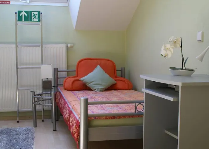 Freundlich Helles Apartman Köln